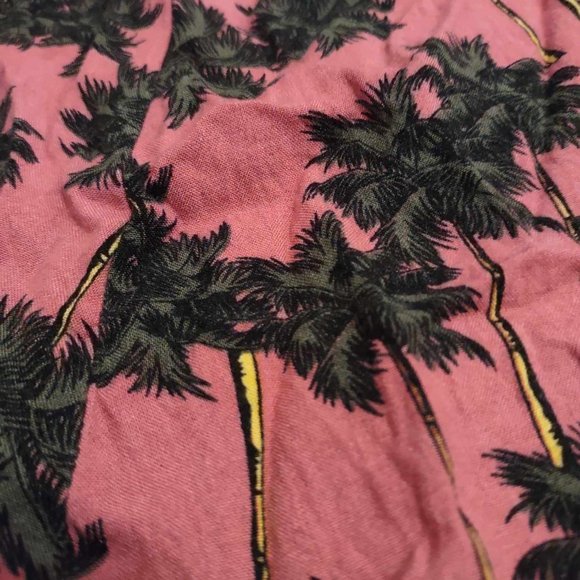 Palm trees mini skirt opening with buttons. - Picture 3 of 3